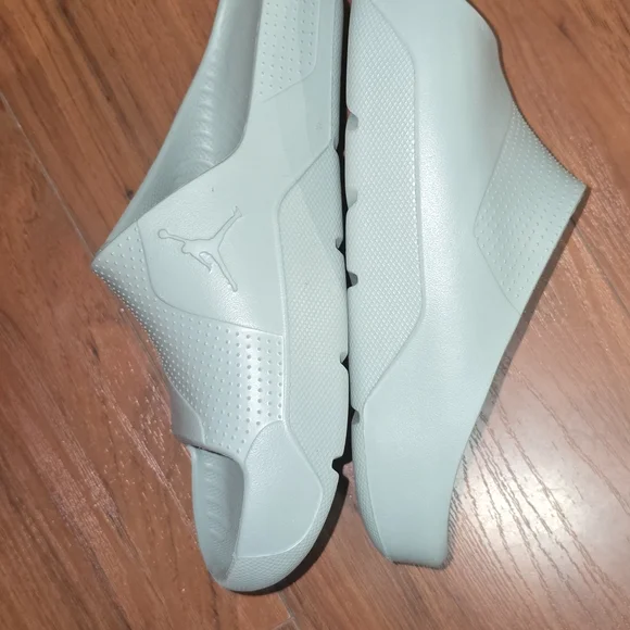 Nike Women's Slides Peach and Teal 7 - Picture 4 of 5